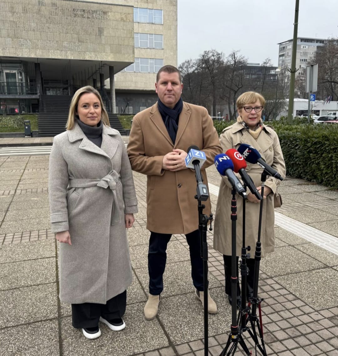 Dok se problemi u Zagrebu gomilaju i ne rješavaju, možemovske udruge se bogate